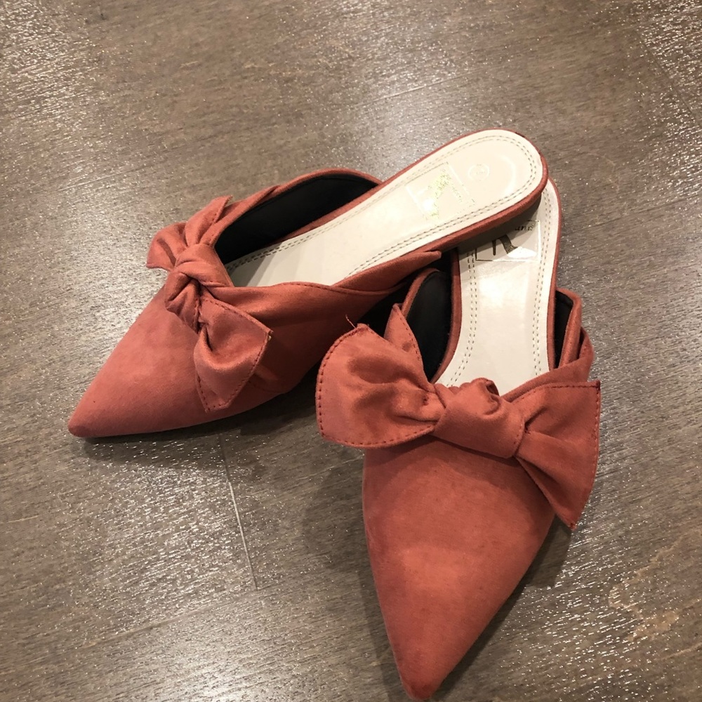 Size 7 Bow Flats